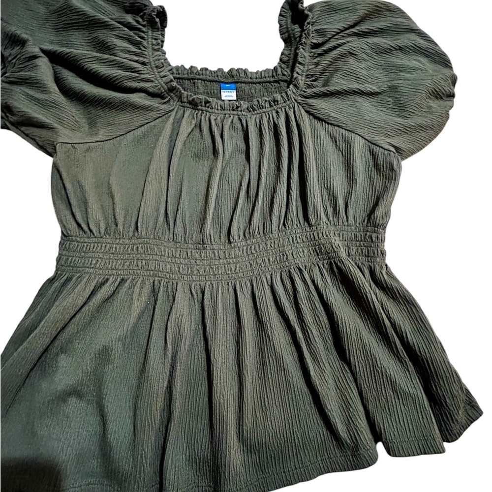 Old Navy Women's Top in Sage Green - Picture 3 of 3